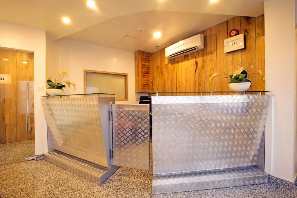 Frankie'S Foods And Rooms Acra Exterior foto